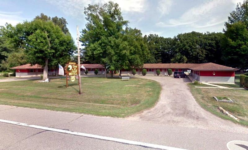 Sun-n-Sand Motel - From Website (newer photo)